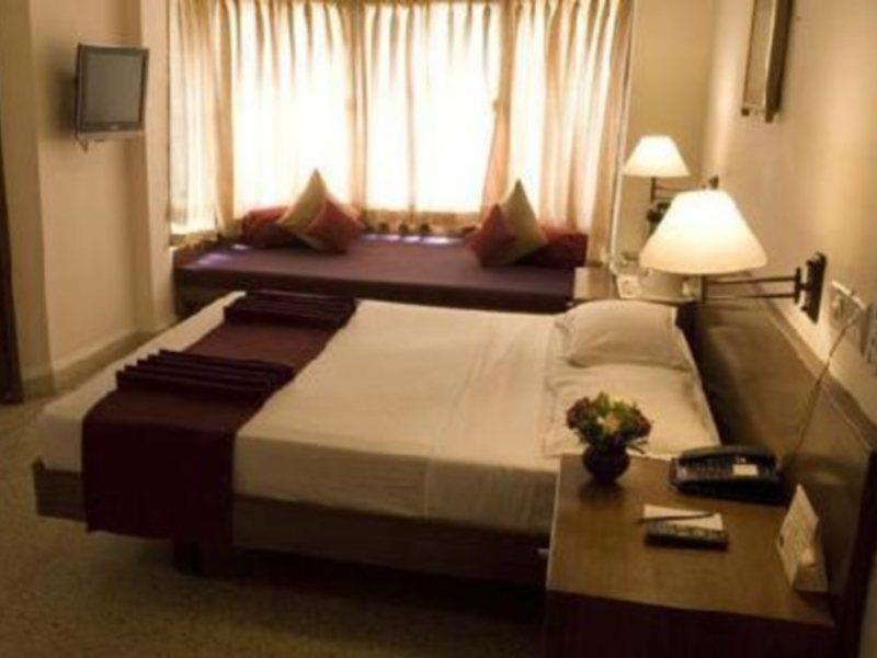 Varca Palms Beach Resort Экстерьер фото