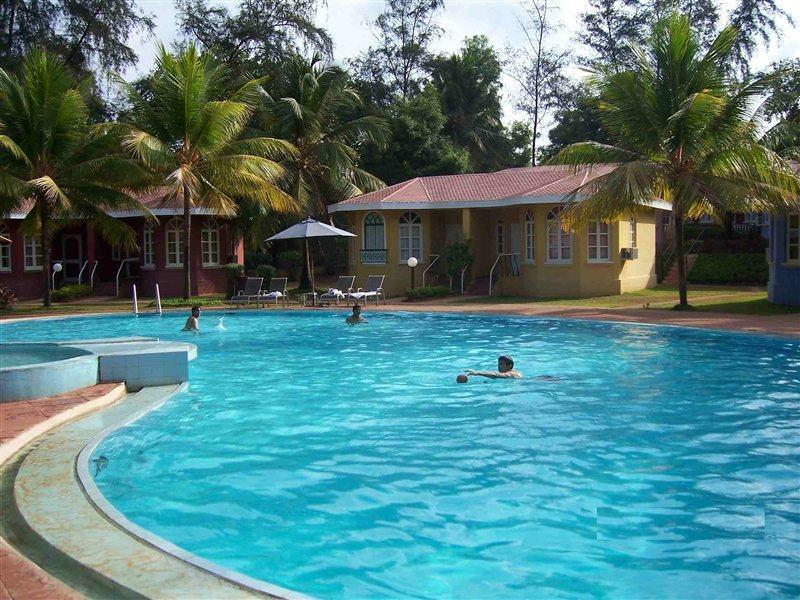 Varca Palms Beach Resort Экстерьер фото